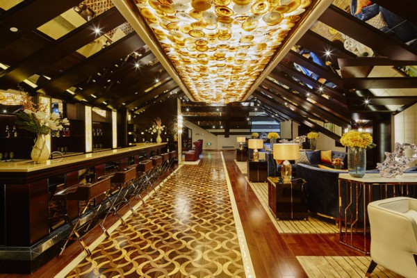 “重庆桑拿洗浴+自助餐，养生休闲两不误！”